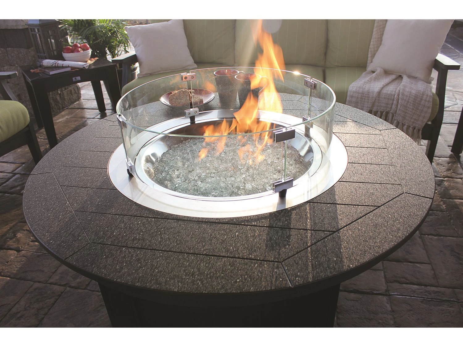 Berlin Gardens Donoma 44'' Round Chat Height Fire Pit Table 7 Berlin Gardens Donoma 44'' Round Chat Height Fire Pit Table - Image 7