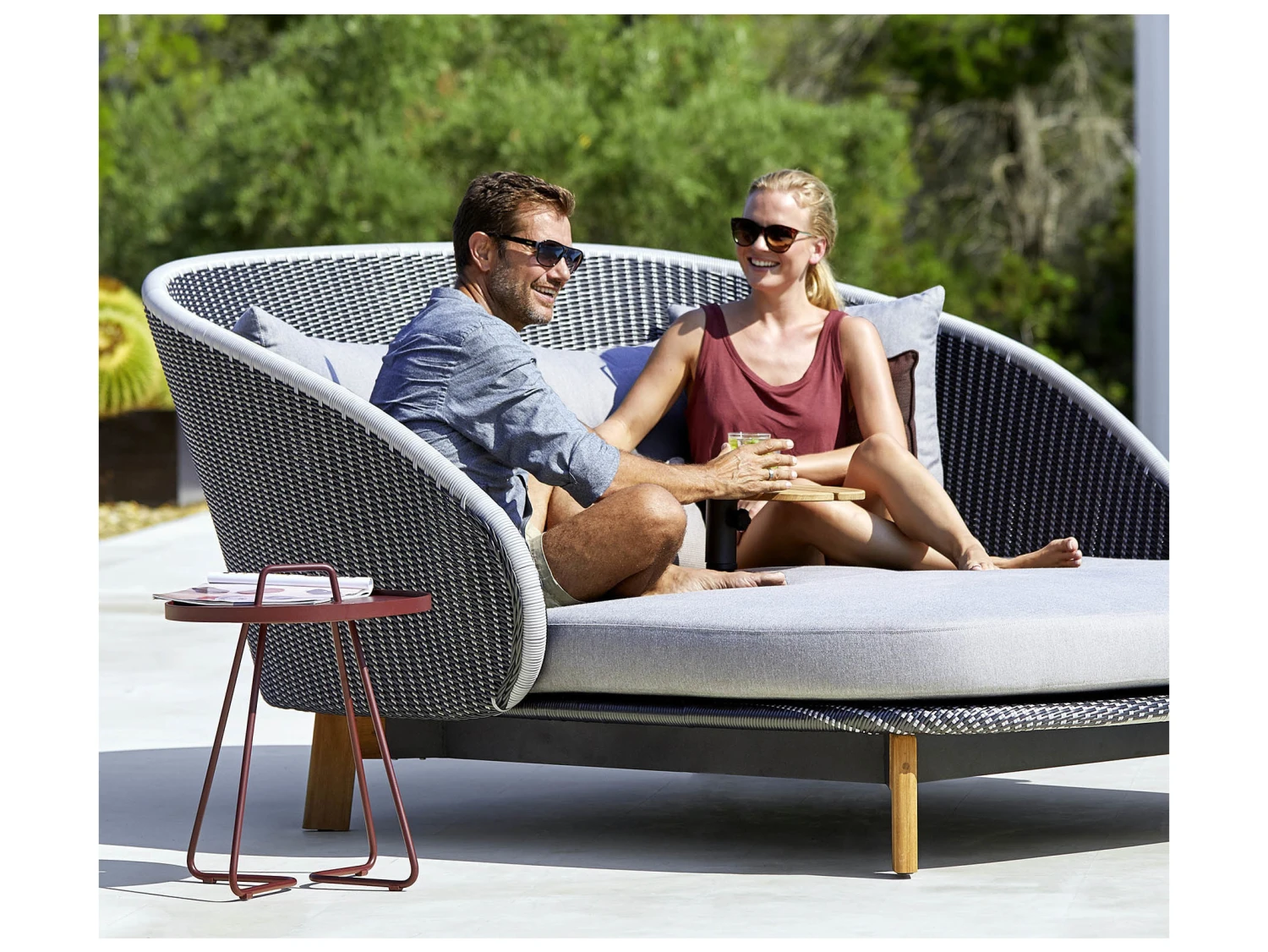 Cane Line Outdoor On-the-move Aluminum Small 17'' Round End Table 13 Cane Line Outdoor On-the-move Aluminum Small 17'' Round End Table - Image 13