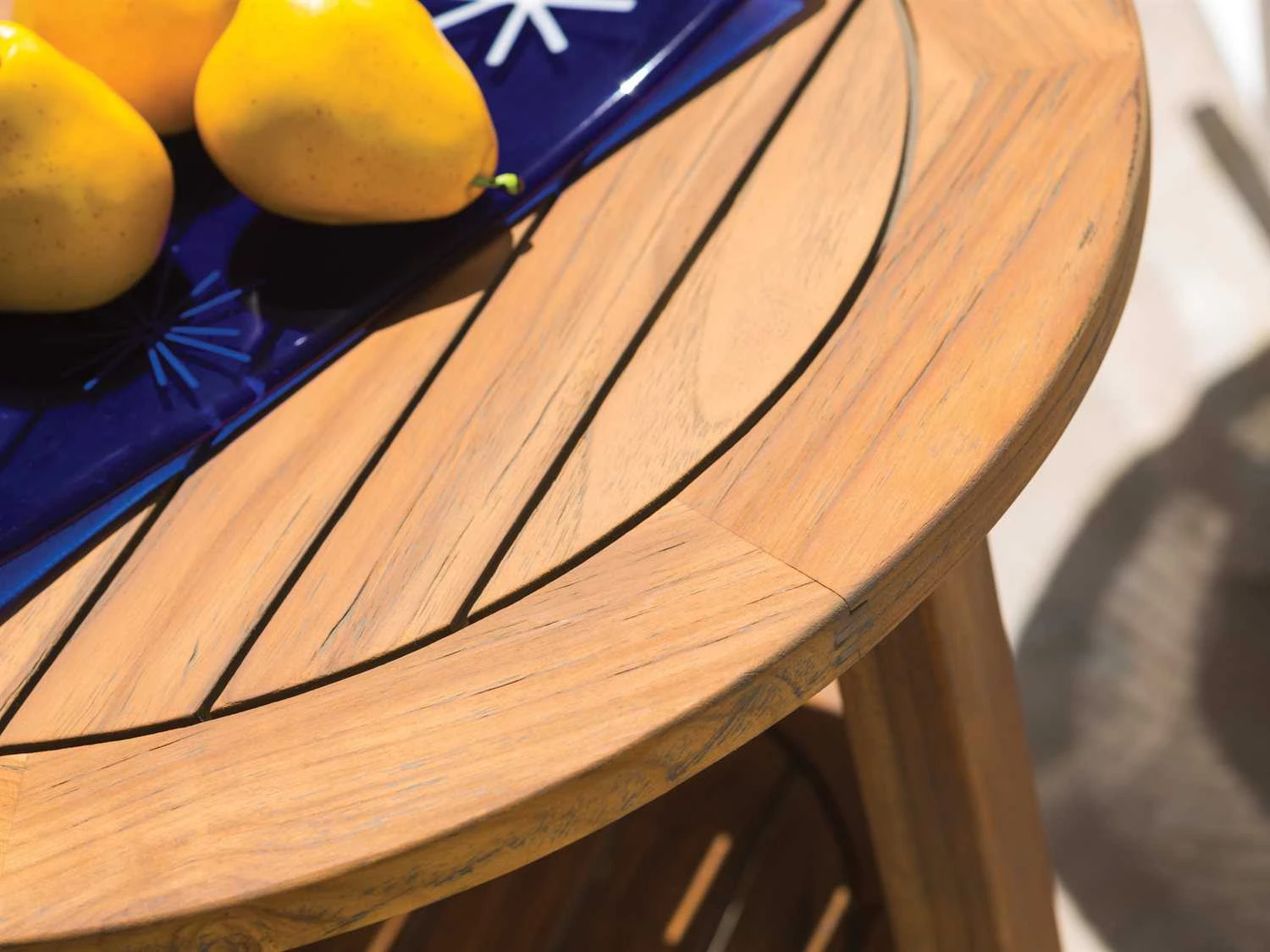 Lloyd Flanders Teak 23'' Round Tapered Leg End Table With Shelf 7 Lloyd Flanders Teak 23'' Round Tapered Leg End Table With Shelf - Image 7