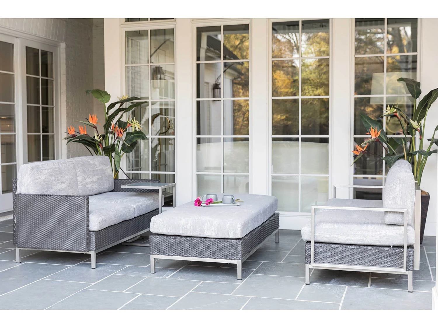 Lloyd Flanders Elements Steel 17''W X 15''D Rectangular End Table 3 Lloyd Flanders Elements Steel 17''W X 15''D Rectangular End Table - Image 3