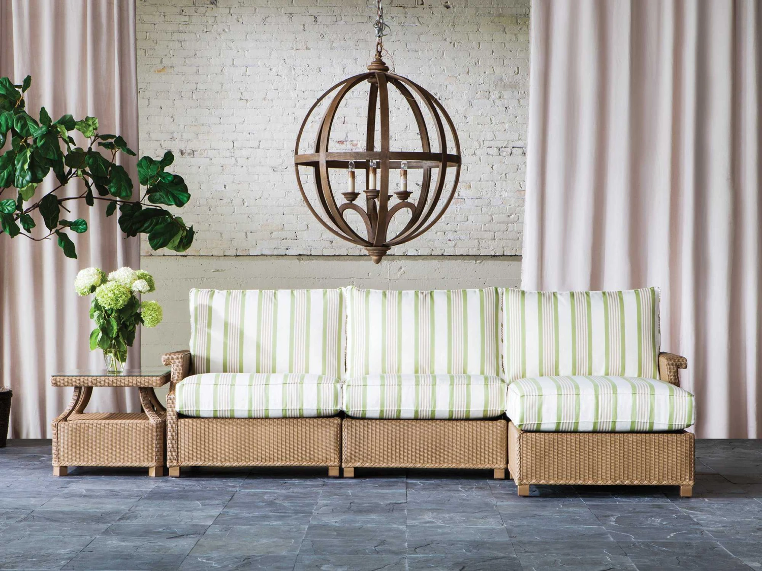 Lloyd Flanders Hamptons Wicker 22.5'' Square End Table 2 Lloyd Flanders Hamptons Wicker 22.5'' Square End Table - Image 2