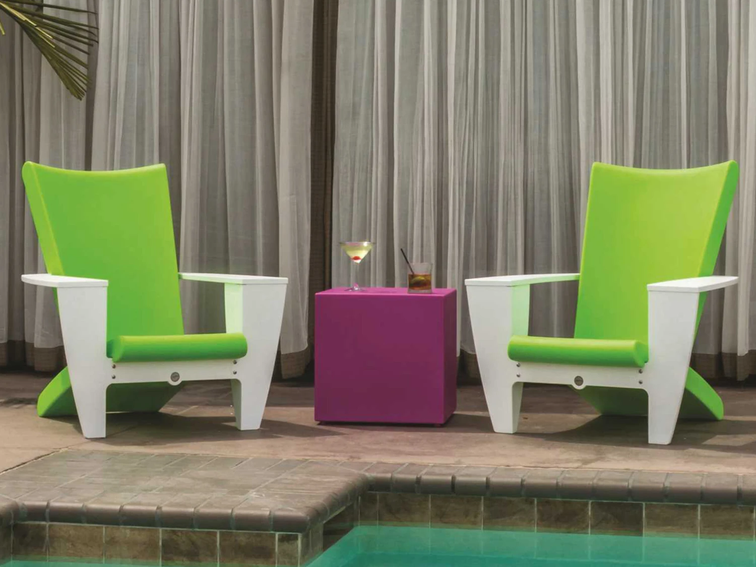 Tropitone Curve Resin 18'' Square Tea Table/Stool With Weight 1 Tropitone Curve Resin 18'' Square Tea Table/Stool With Weight