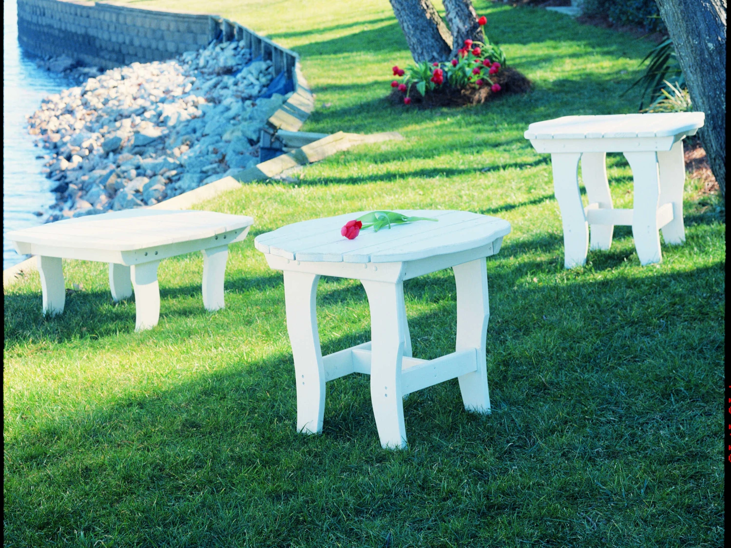 Uwharrie Chair Companion Series Wood 22.5 X 30 Rectangular End Table 3 Uwharrie Chair Companion Series Wood 22.5 X 30 Rectangular End Table - Image 3