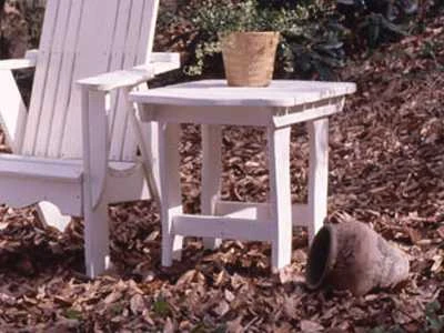 Uwharrie Chair Companion Series Wood 22.5 X 30 Rectangular End Table 2 Uwharrie Chair Companion Series Wood 22.5 X 30 Rectangular End Table - Image 2