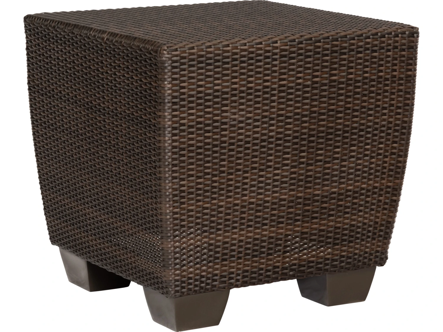 Woodard Whitecraft Saddleback Wicker 24'' Square End Table 6 Woodard Whitecraft Saddleback Wicker 24'' Square End Table - Image 6